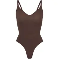 SKIMS Seamless Sculpt Thong -body