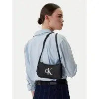 Calvin Klein Olkalaukku musta / valkoinen