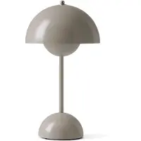 &tradition Flowerpot VP9 ladattava pöytävalaisin, grey beige