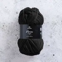 Svarta Fåret Merino Mega Merinovillalanka 100 gr Pitch Black 413
