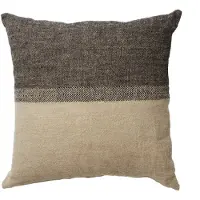 Olsson & Jensen Levi tyynynpäällinen 60x60 cm Musta/luonnonvärinen