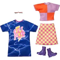 Barbie Fashions 2-pack -vaatesarja, 2 asua, nukke sisältää värillisen paidan ruudullisella hameella GRL PWR -mekko ja 2 asustetta