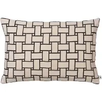 Ferm Living Lattice tyynynpäällinen Off-white-musta, 40x60 cm