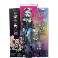 Monster High Frankie Stein Fashion Doll With Pet Watzie And Accessories - Multi/patterned - ONE SIZE