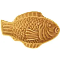 Madam Stoltz Tarjoiluastia Kala 21,5 Cm Hunajanvärinen - Tarjoiluvadit Kivitavara Honey - KS23-1211HO