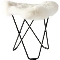 Cuero Design Flying Goose Iceland Stool Shorn White/black - Jalkajakkarat Lampaantalja Valkoinen - 1460911