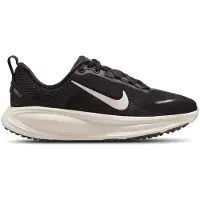 Nike Urheilukengät 'VOMERO 18' musta / valkoinen
