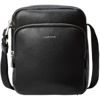 Calvin Klein Olkalaukku 'RAISED POCKET REPORTER TRACOLLINA' musta