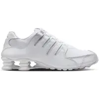 Nike Matalavartiset tennarit 'SHOX NZ' hopeanharmaa / offwhite