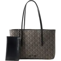 Calvin Klein Ostoskassi 'Emblem Tote With' ruskea / musta
