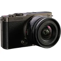 Panasonic Lumix S9 järjestelmäkamera + 18-40 mm objektiivi, titaanimusta