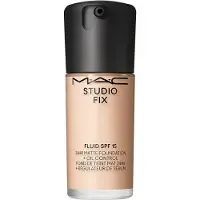 MAC Studio Fix Fluid SPF 15 24HR Matte Foundation + Oil Control mattapinnan antava meikkivoide SPF 15 sävy N18 30 ml