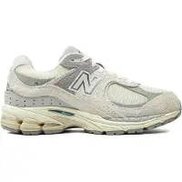 New Balance 2002R - Green - 47.5