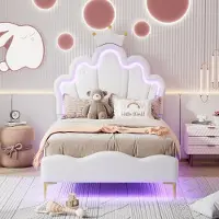 Hobby Hall Lastensänky 90×200 cm, LED-valaistus ja USB-portti, korkeussäädettävä sängynpääty, valkoinen