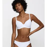 Triumph Body Make-Up Essentials Wp - White - 85 C