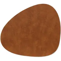 Lind DNA Curve L Table Mat Bull 37x44 Cm Cognac - Tabletit & Lasinaluset Nahka Konjakki - 990246