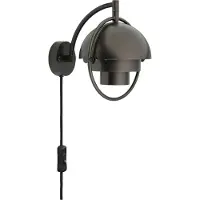 Gubi Seinävalaisin , Multi-Lite, himmennettävä, Musta, Olohuone, Messinki, Design