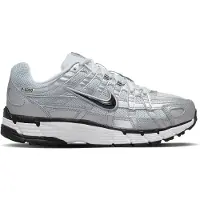 Nike Matalavartiset tennarit 'P-6000' musta / hopea / valkoinen