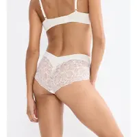 Triumph Body Make-Up Illusion Lace Shorty - White - 44