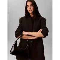 Calvin Klein Olkalaukku 'Foil Logo Glossy Shoulder' musta
