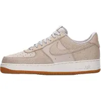Nike Matalavartiset tennarit 'Air Force 1 07 LV8' kitti / taupe