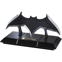 DC Comics - Batarang Prop Replica with display