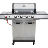 Char-Broil Advantage PRO S 4 -kaasugrilli 4 polttimella ja sivupolttimella - Hopea