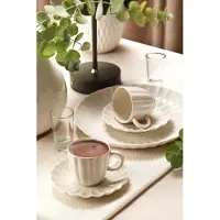 Hobby Hall Pikkulautasten ja mukien setti BNLZF04KT00, 4 kpl.