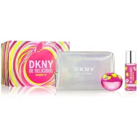 DKNY Be Delicious Orchard St. Eau de Parfum, 3-osainen lahjasetti naisille - hajuvesisuihke, 3,4 fl. oz. Tuoksusuihke, 4,2 fl. oz. ja pussi