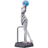 SEGA -Luminasta Evangelion: 3,0+1,0 kolme kertaa Rei Ayanami -hahmo