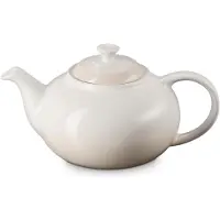Le Creuset Teekannu kivimassa 1,3L kermanv&auml;rinen