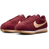 Nike Matalavartiset tennarit 'Cortez' persikka / punainen