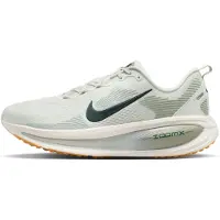 Nike Vomero 18 - Green - 42.5