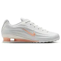 Nike Matalavartiset tennarit 'SHOX Z' aprikoosi / valkoinen
