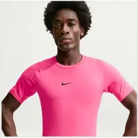 Nike Pro, koko Small