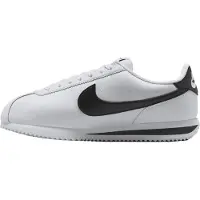 Nike Matalavartiset tennarit 'Cortez' musta / valkoinen