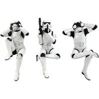 Original Stormtrooper Three Wise Sitting toimintafiguuri (Stormtroopers)