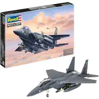 Toymax F-15E Strike Eagle & pommit pienoismalli