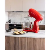Smeg SMF05RDEU yleiskone 1000 W, punainen