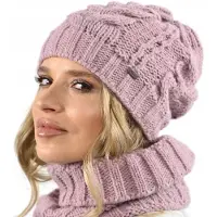Alur Lämmin, muodikas ja elegantti naisten hattu. Puolalainen valmistaja. LAHJAKOKO A4.