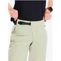 iON Tech Logo Kurze Hose