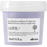 Davines Essential Haircare LOVE Smoothing Conditioner silottava hoitoaine kurittomille ja pörröisille hiuksille 250 ml