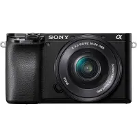 Sony Alpha 6100 -kamera + SELP1650-objektiivi