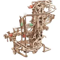 Ugears Marble Run Chain Hoist kuularata pienoismalli