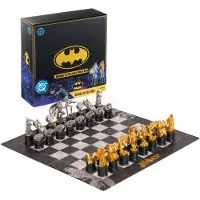 Noble Collection DC Batman vs. The Joker shakkisetti