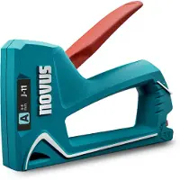 Novus J-11 sinkiläpistooli