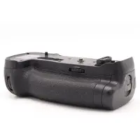 Nikon MB-D18