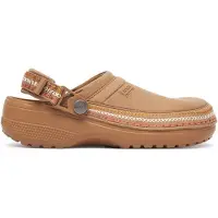 Crocs Classic Crafted Vegan Suede Stitch Sandaalit ruskea, 5.0