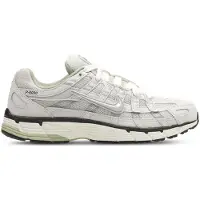 Nike Matalavartiset tennarit harmaa / valkoinen