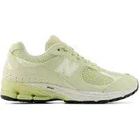 New Balance unisex. U2002RV1_LI Lime yellow 2002R leather sneakers (36), Flat, Suede, Laces, Casual